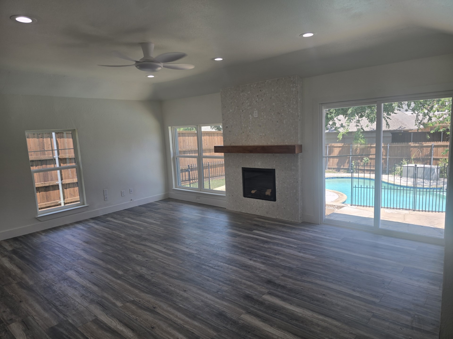 913 Filmore Drive — photo