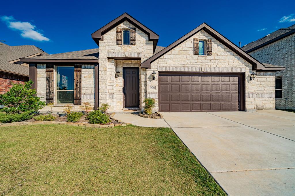 920 Bald Cypress Drive — photo
