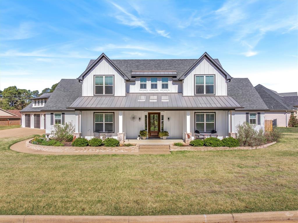 202 Winged Foot Drive — photo