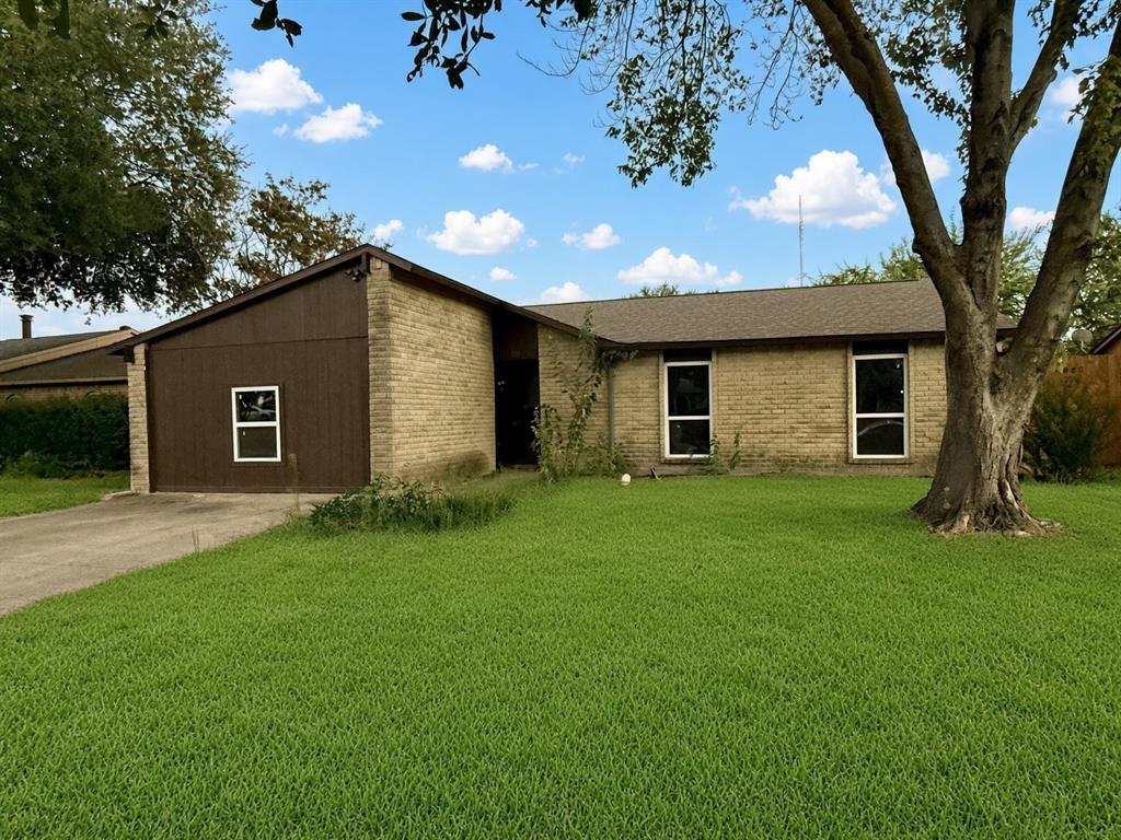 5618 Briarcrest Drive — photo