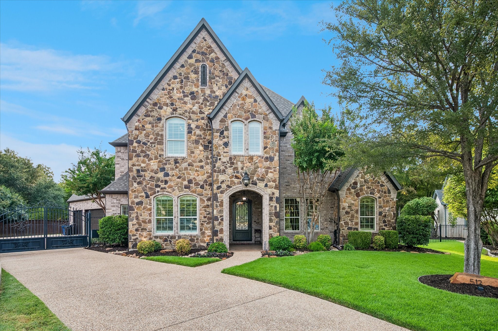 512 Clear Vista Drive — photo