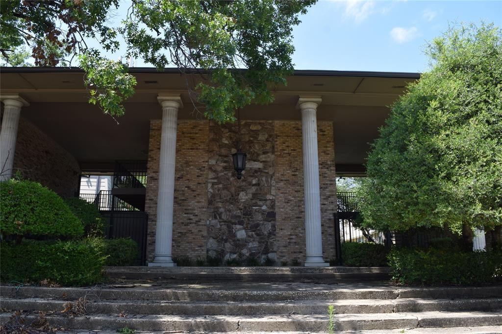 7931 Royal Lane 216 — photo
