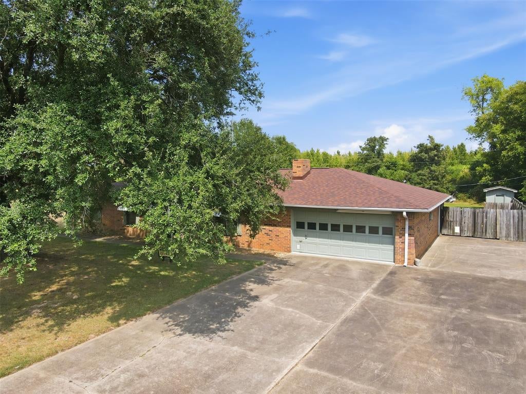 221 County Road 3220 — photo