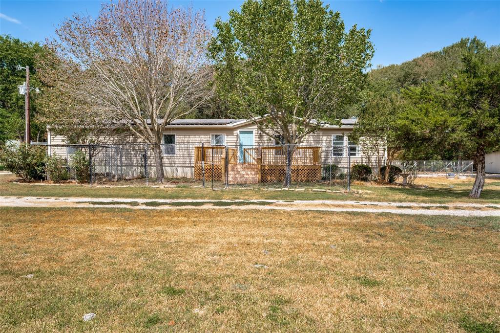 1433 Cowan Road — photo
