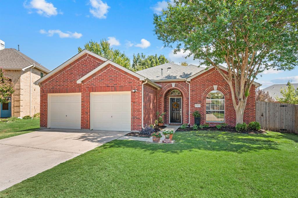 8404 Island Court — photo