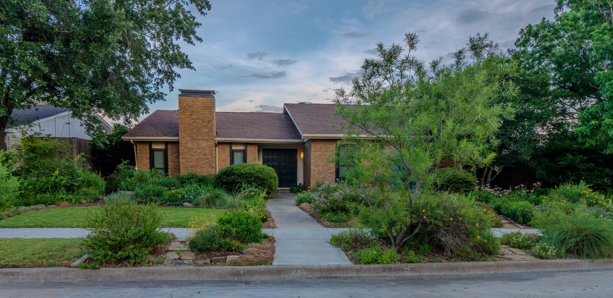 5209 Pruitt Drive — photo