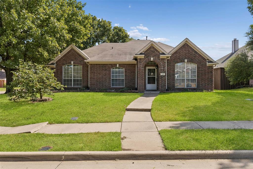 728 Lauren Way — photo
