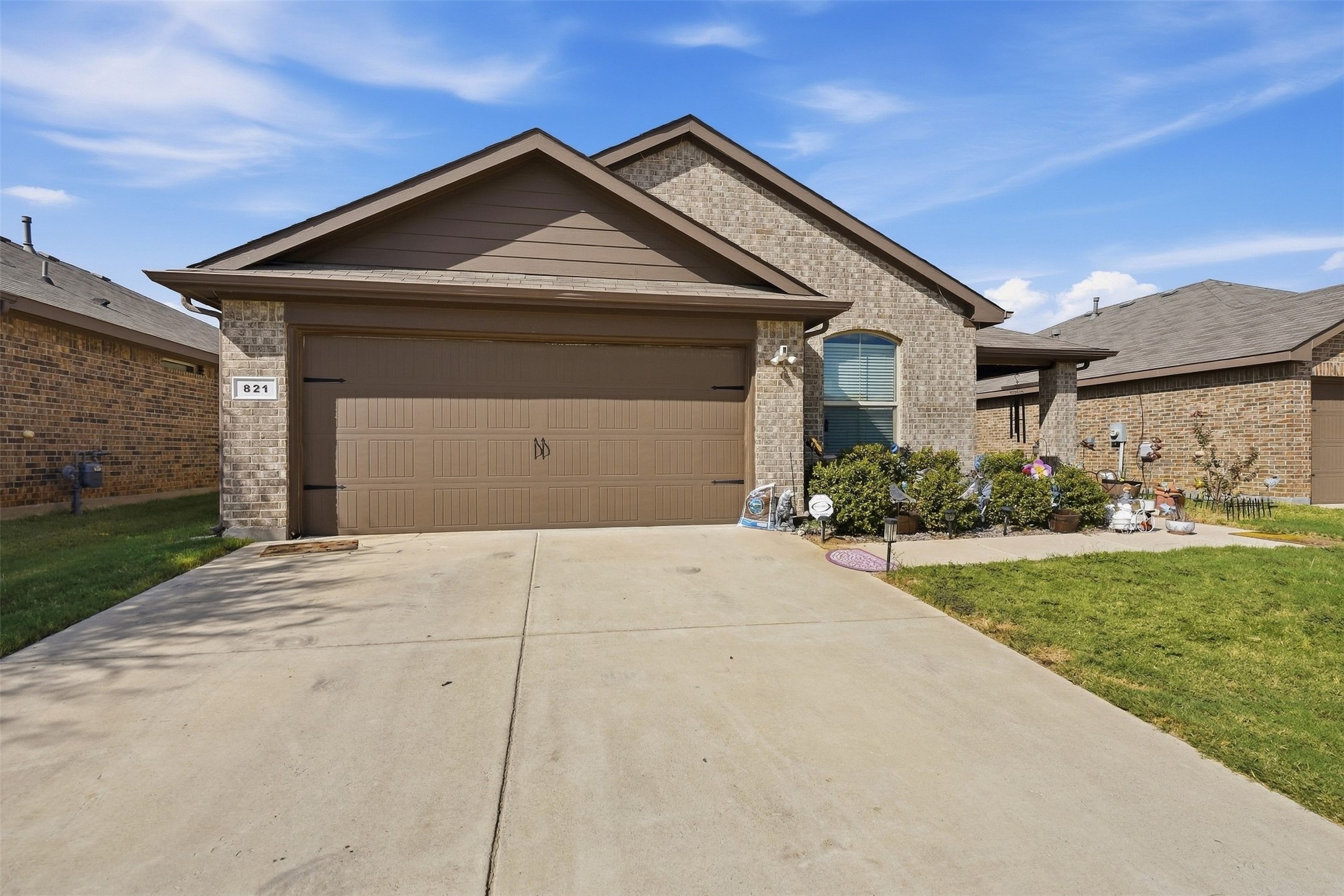 821 Rutherford Drive — photo