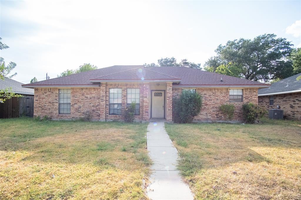 2801 College Park Drive — photo