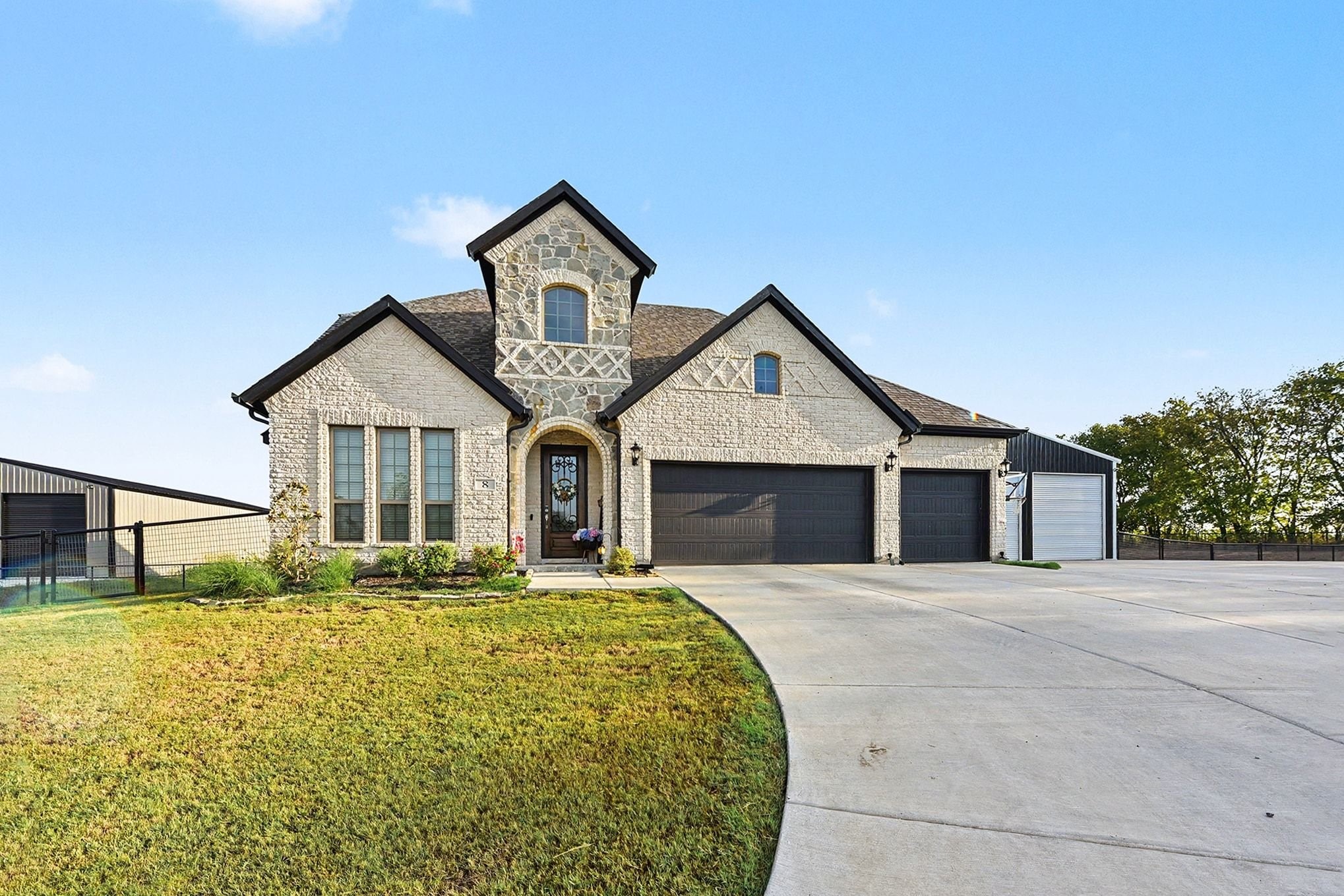 8 Beech Street, Howe, TX 75459 — photo 2