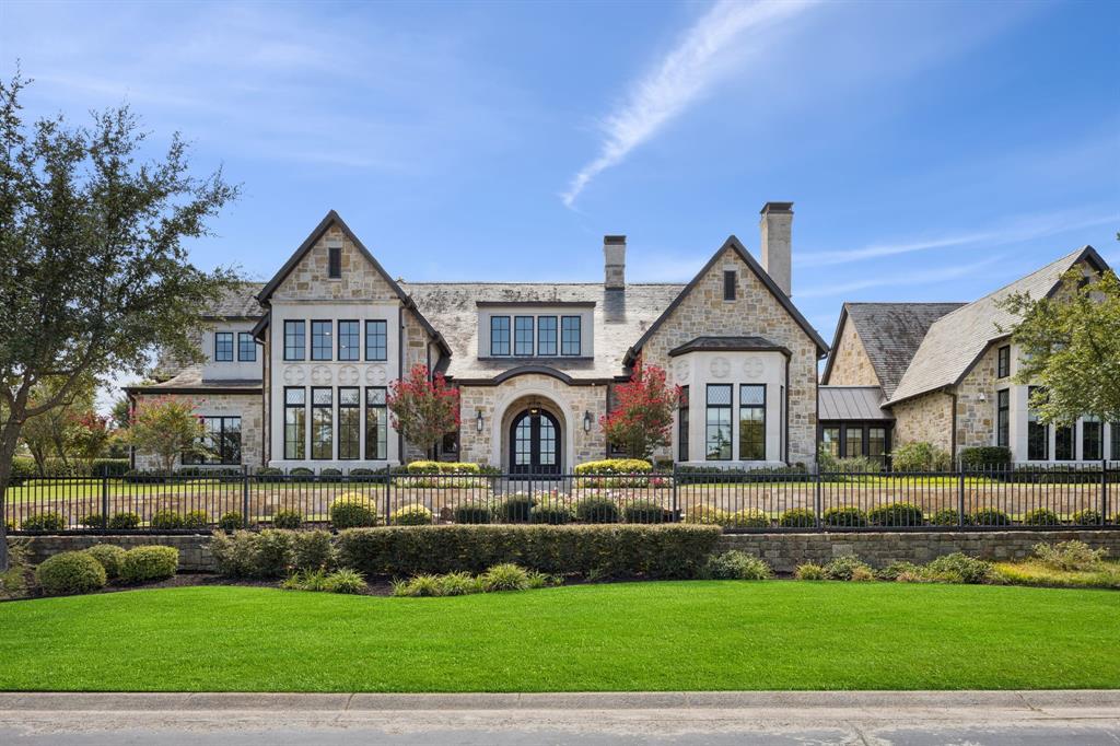 2001 Brazos Court — photo