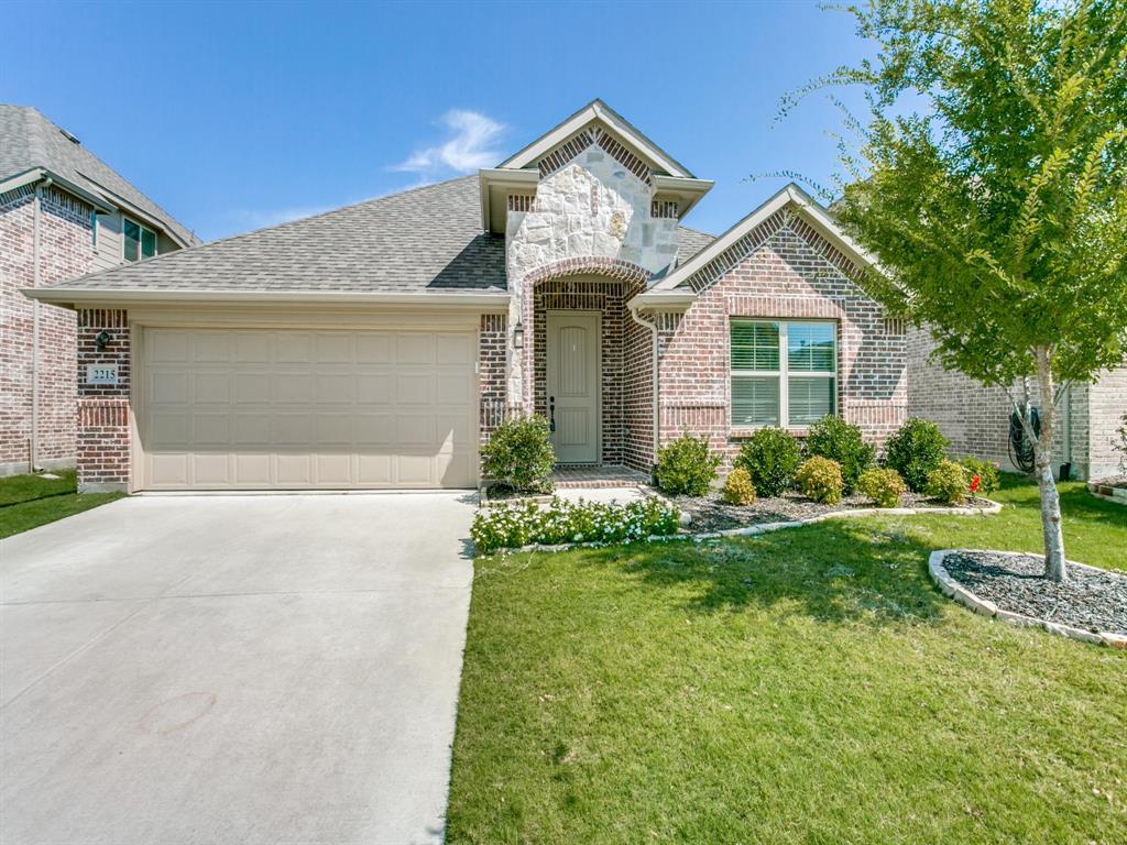 2215 Yorktown Drive — photo
