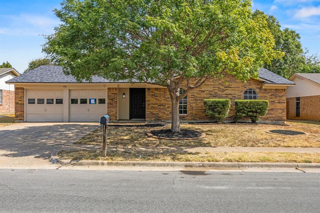 756 NW Charlyne Drive — photo