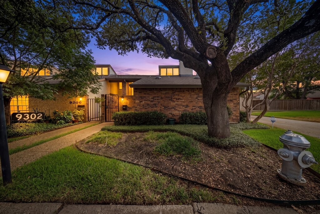 9302 Chimney Sweep Lane — photo