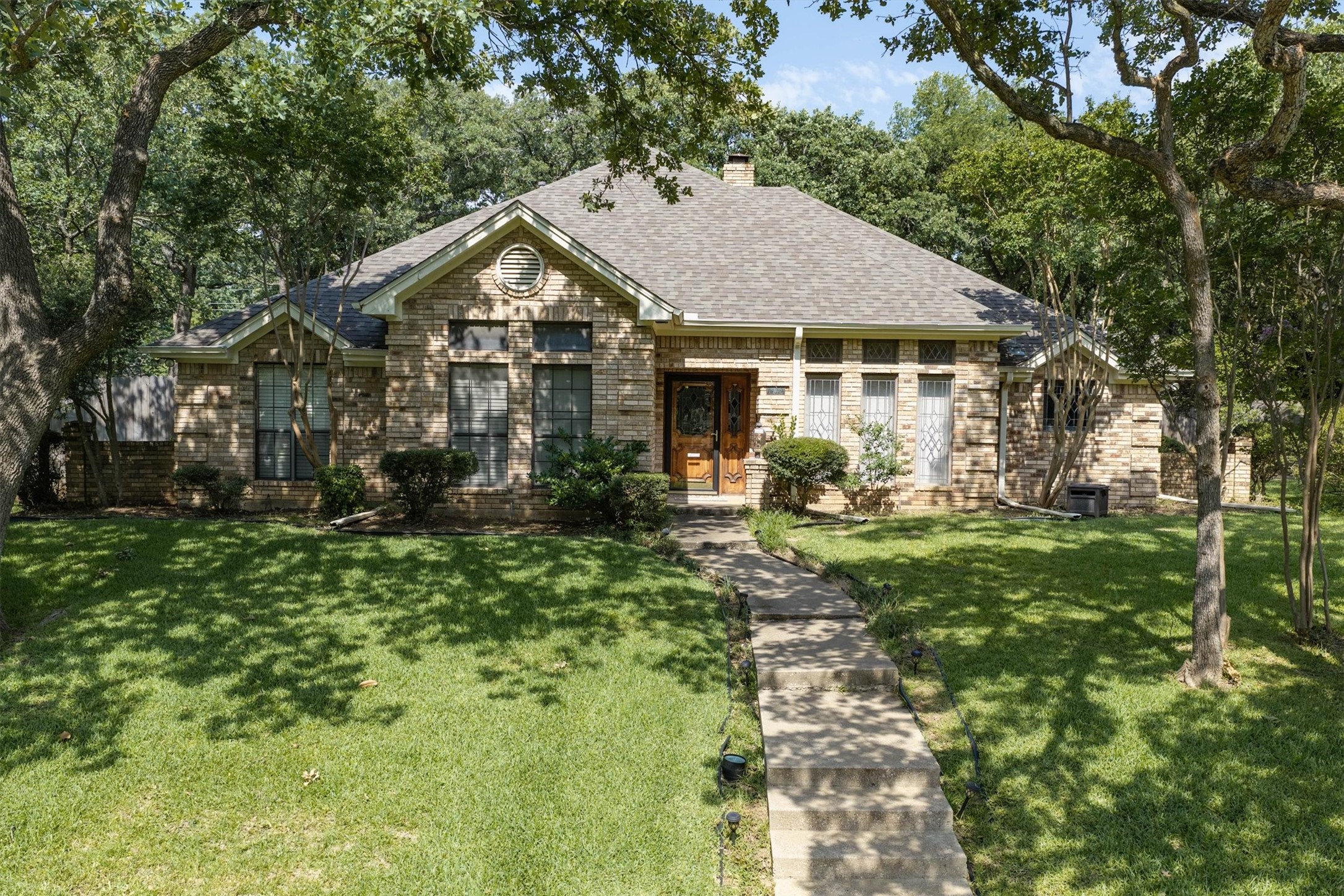 1142 Misty Oak Lane — photo