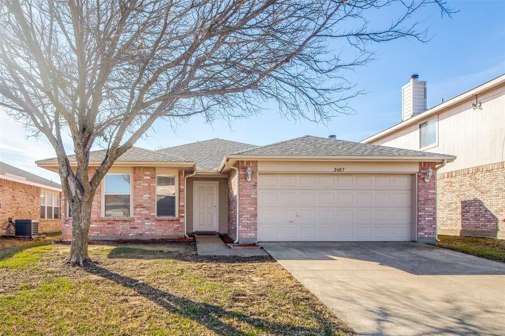 2607 Buckskin Drive — photo