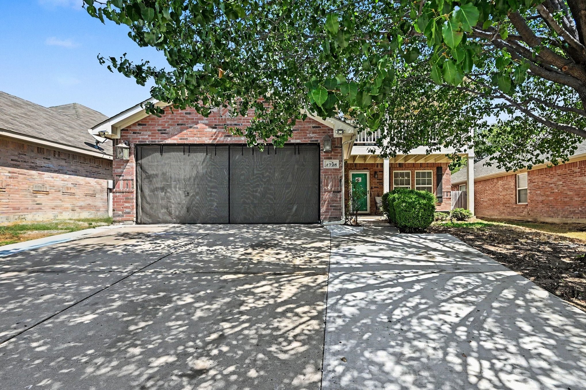 4728 Homelands Way — photo