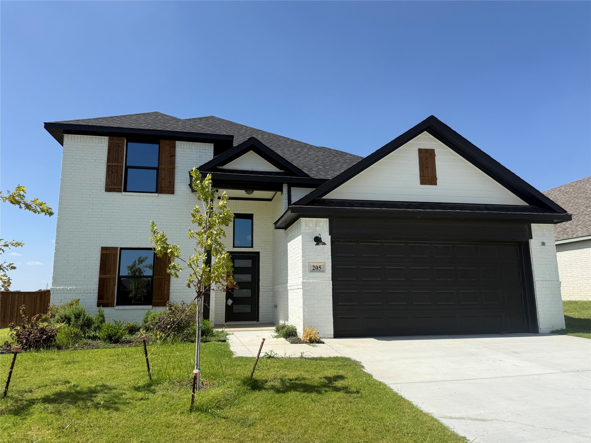 205 Reliance Road — photo