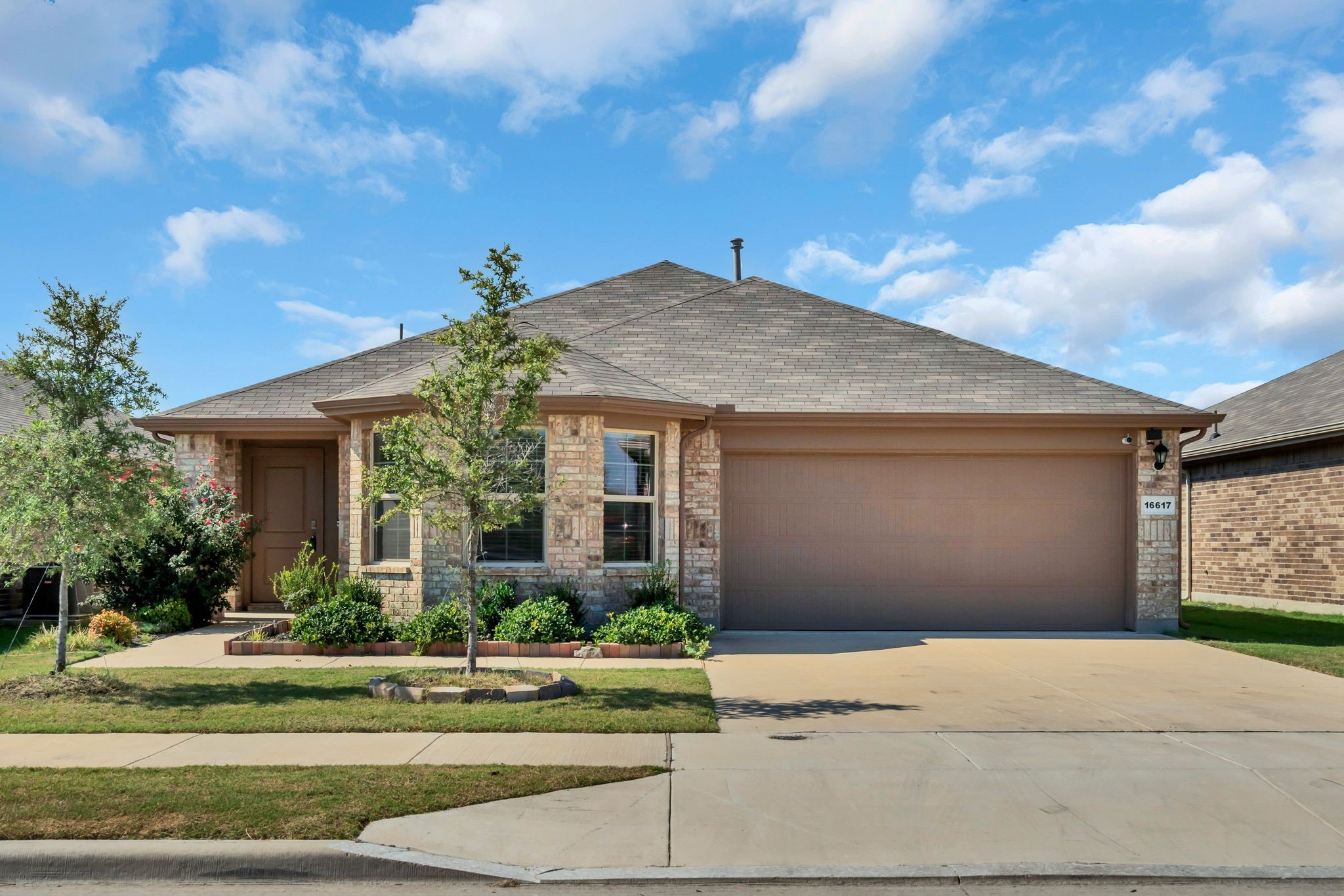 16617 Porterfield Lane — photo
