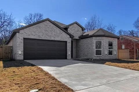 1336 E Fogg Street — photo
