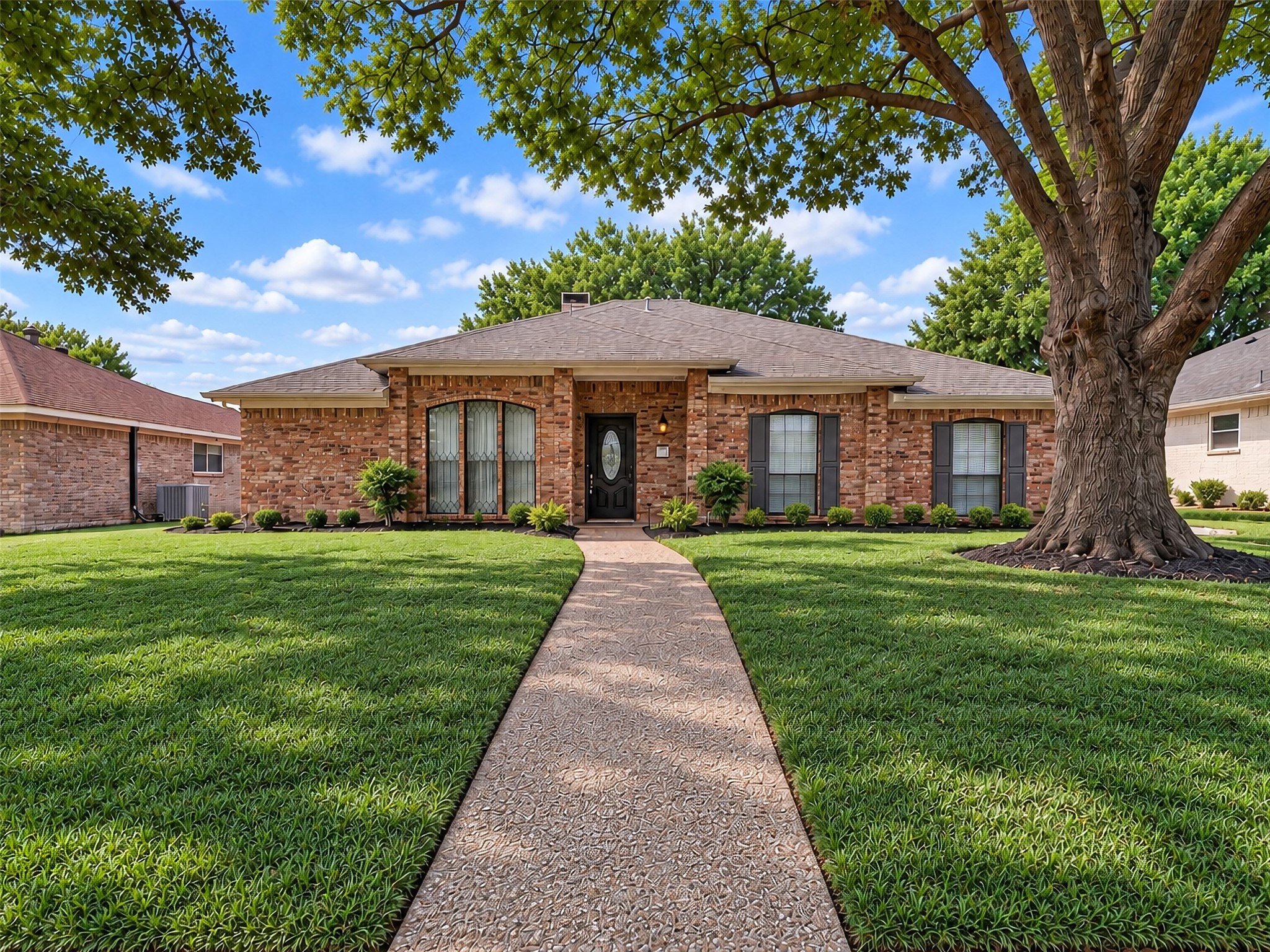805 Green Brook Drive — photo