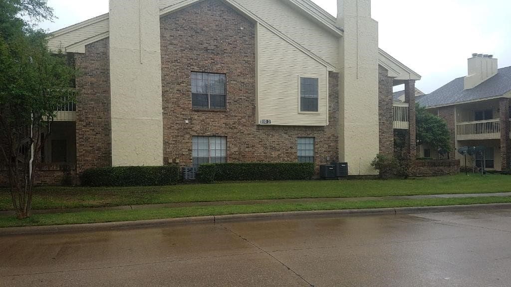 3110 Devonshire Drive 216 — photo