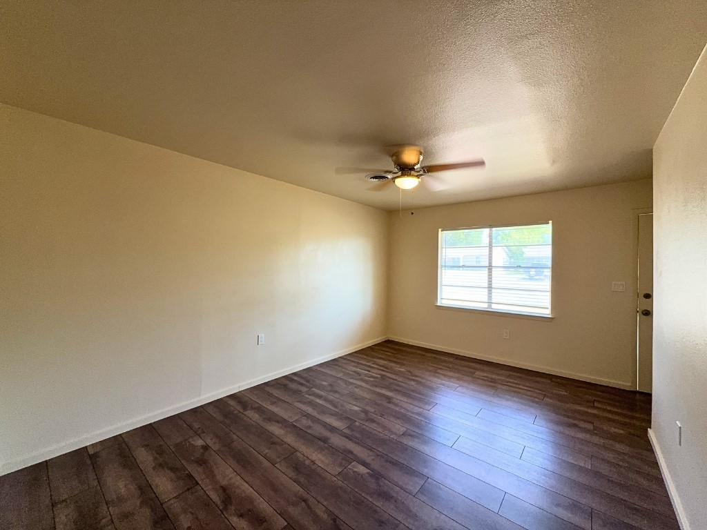 615 Crane Drive, Euless, TX 76039 — photo 2