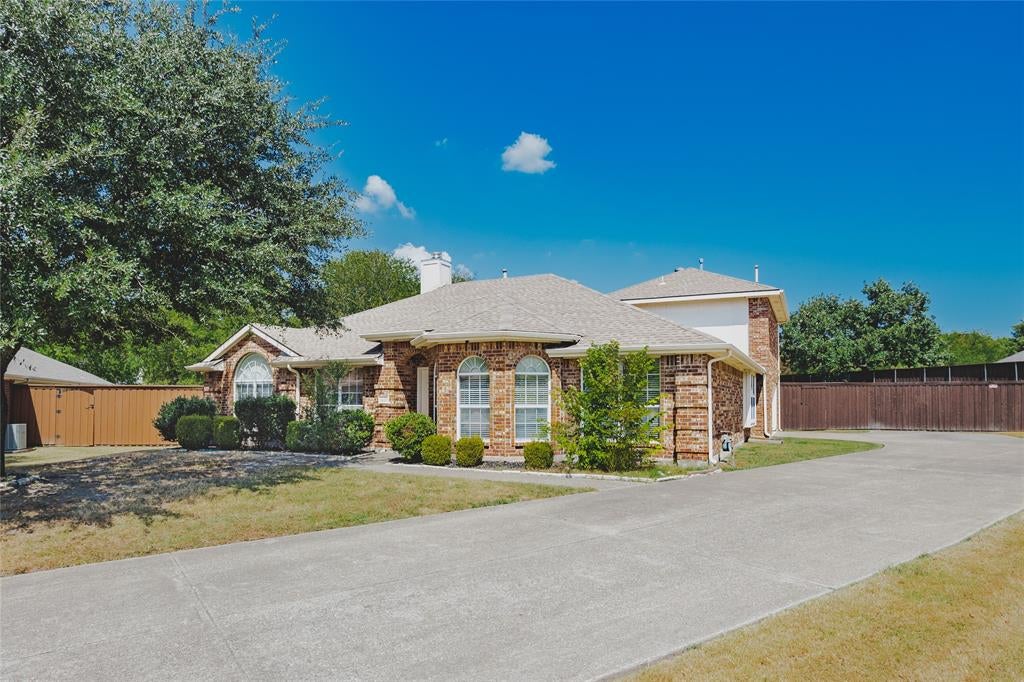 1606 Autumn Glen Court — photo