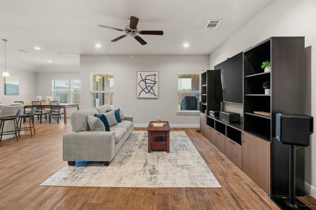 1338 Rolling Meadows Drive — photo