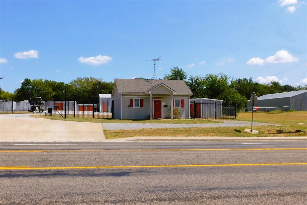 5012 FM 1417 — photo
