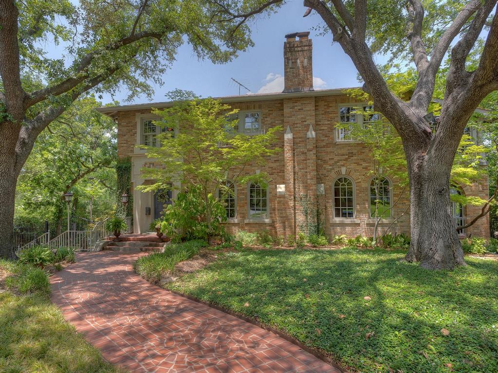 2401 Stadium Drive — photo