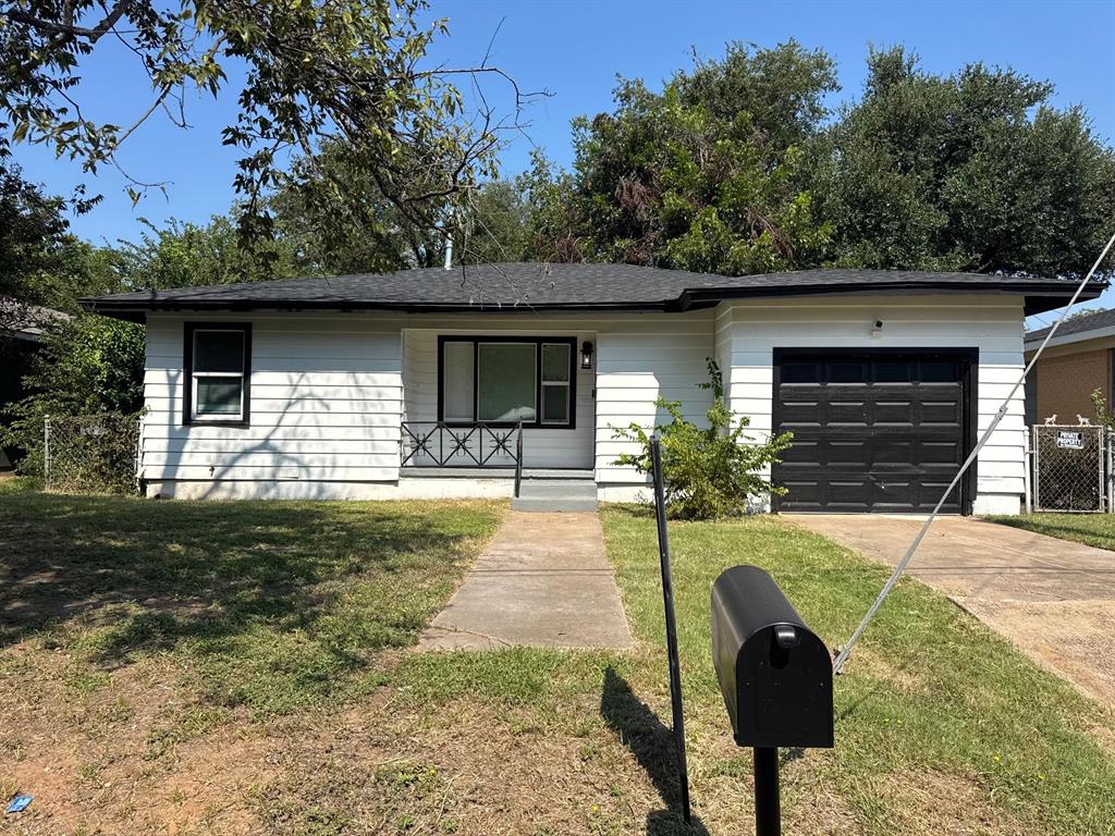 716 Faulkner Lane — photo