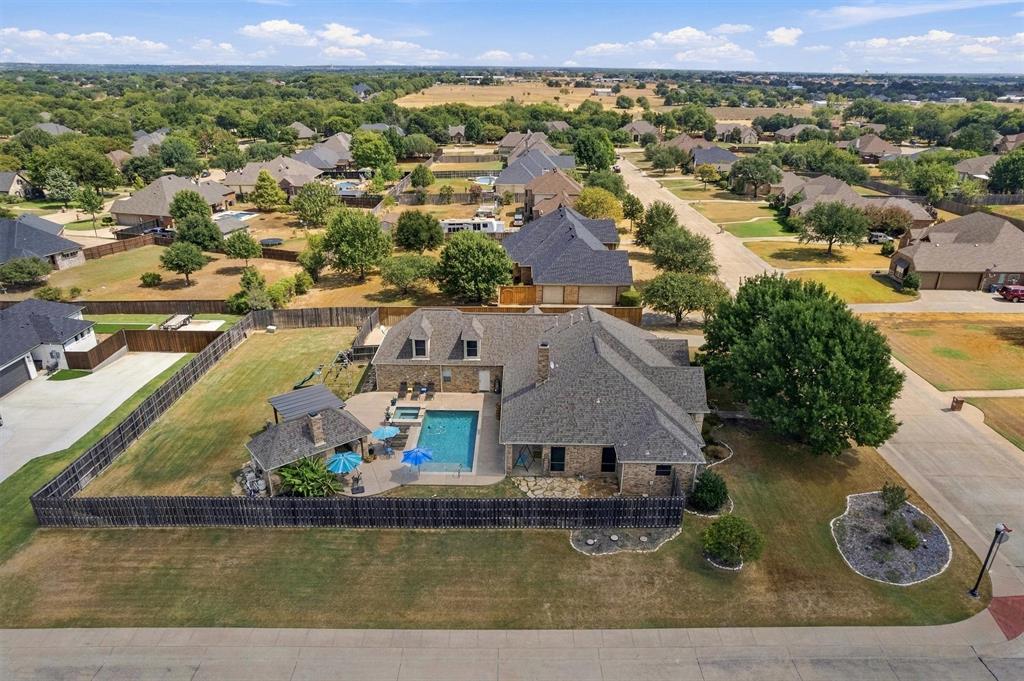 7211 Hamilton Drive — photo