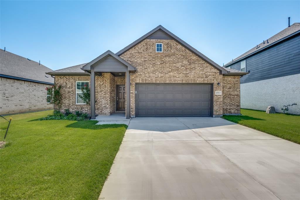 4013 Bluestem Boulevard — photo