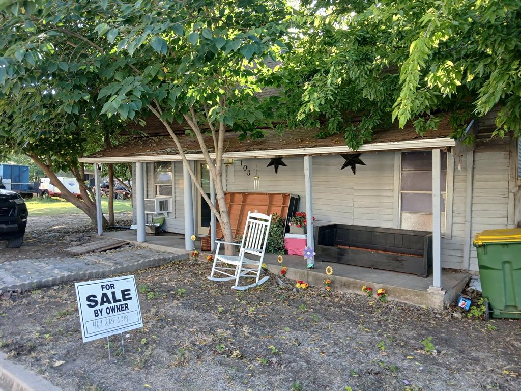 103 S Williams Street — photo