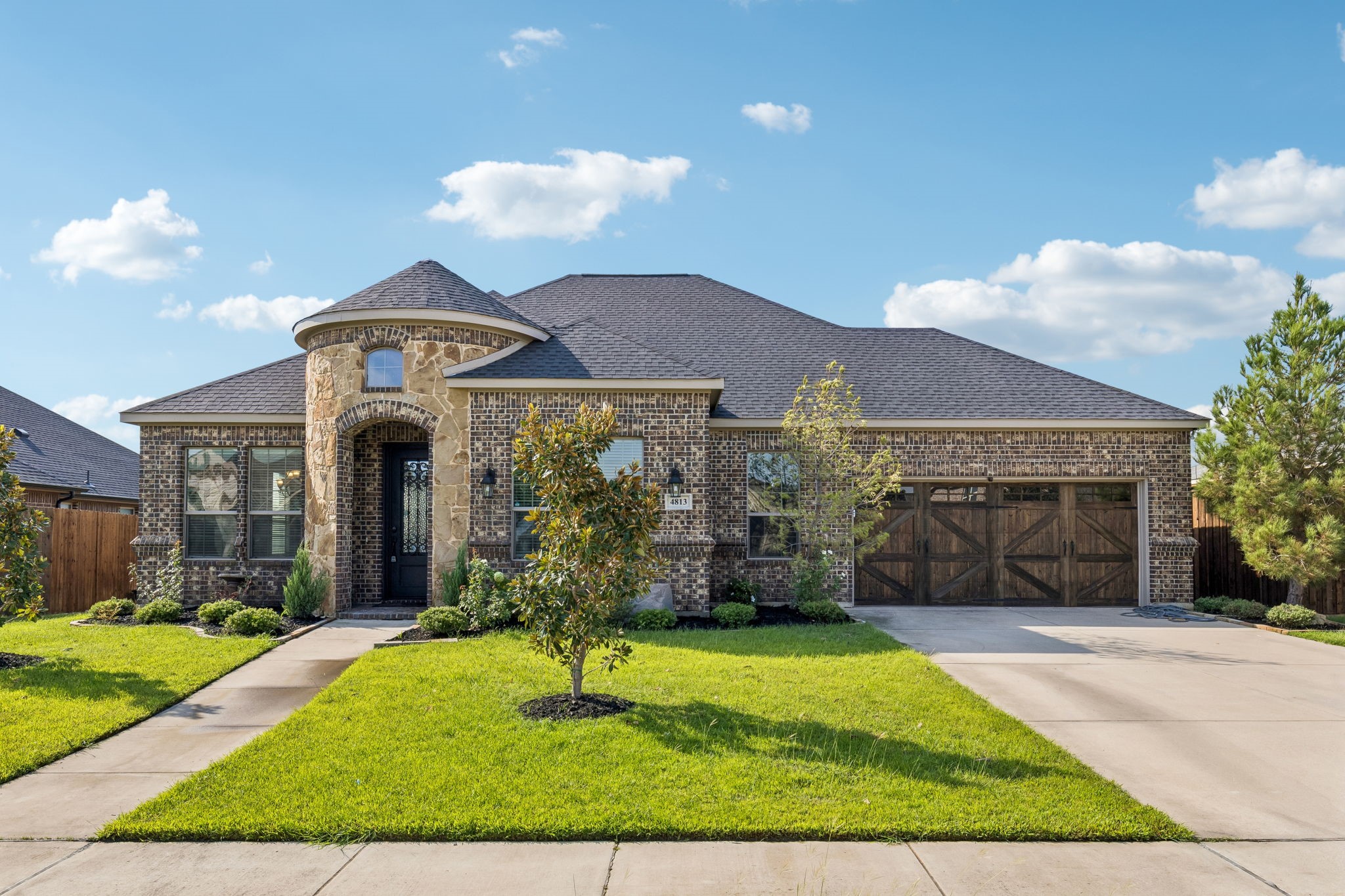 4813 Parkplace Drive — photo