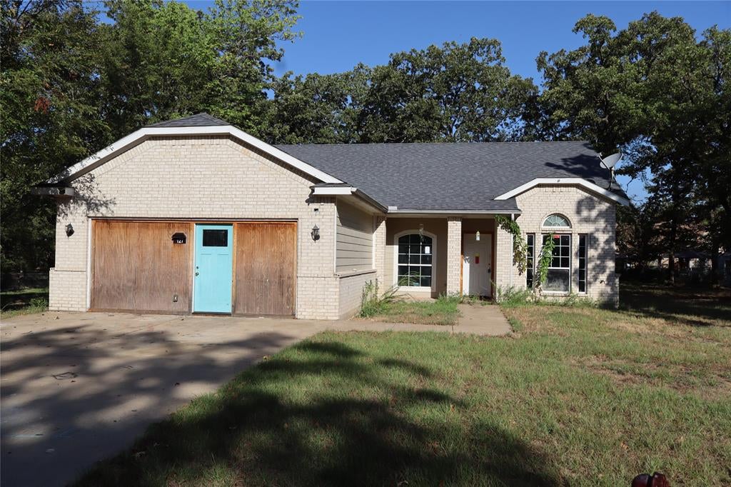 127 Lynne — photo