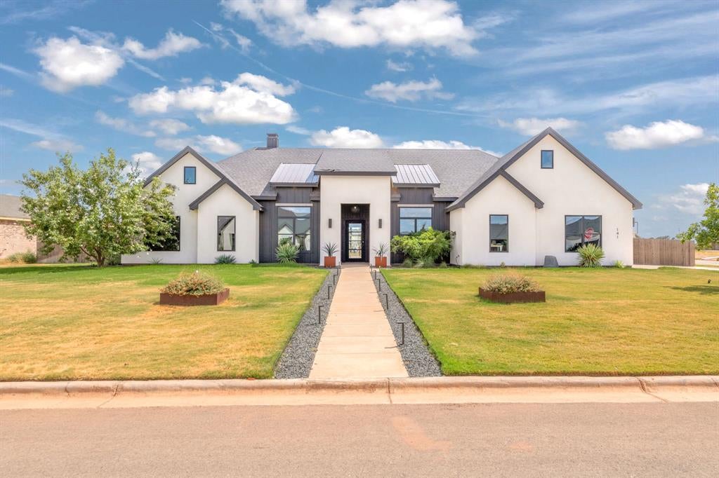 141 Gainesway Drive — photo