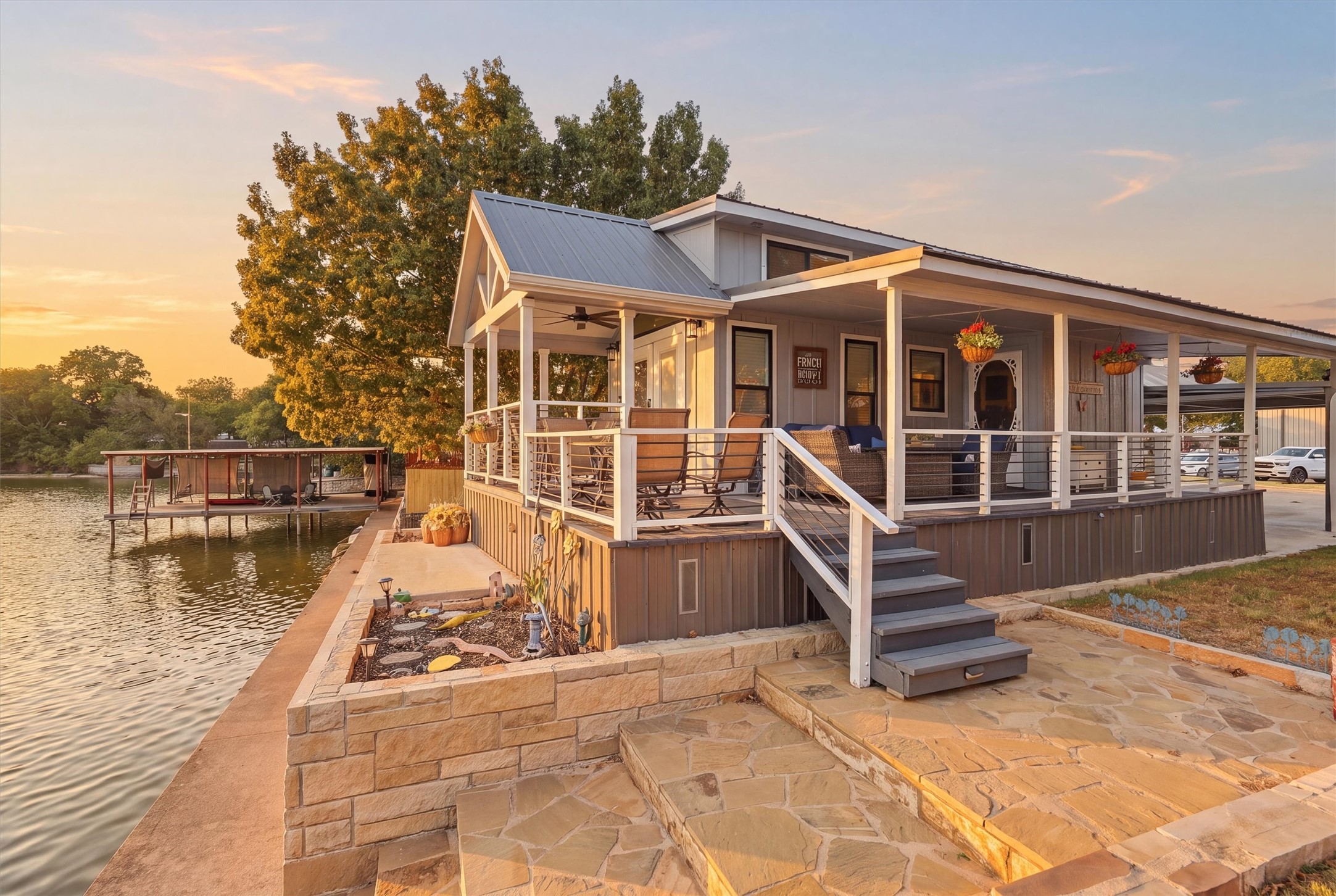 817 Brazos Harbor Circle — photo
