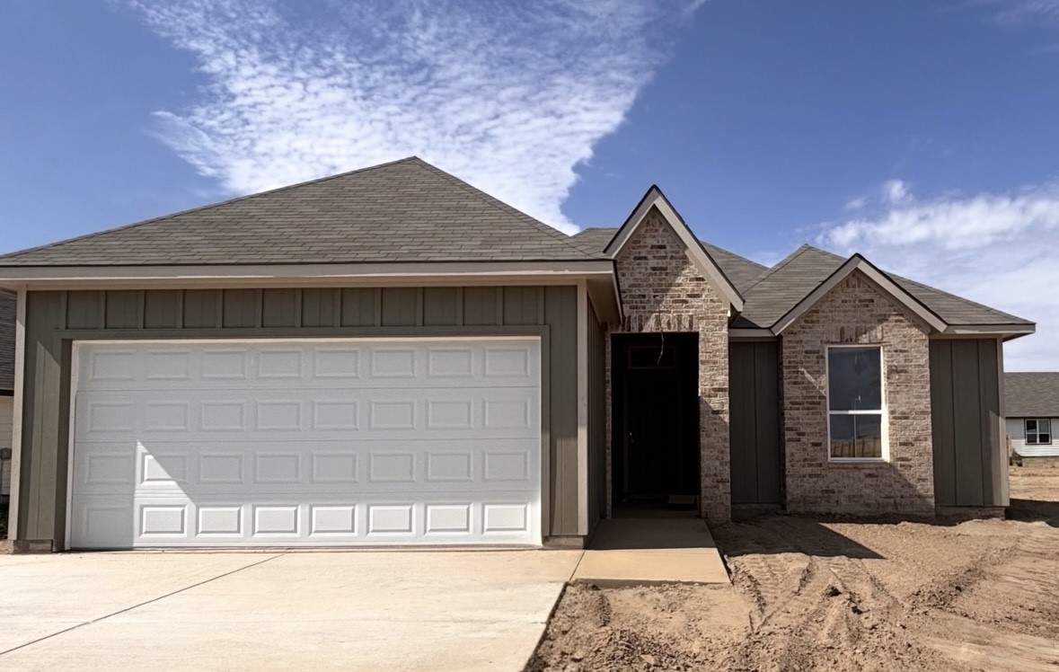 701 Lobo Road — photo