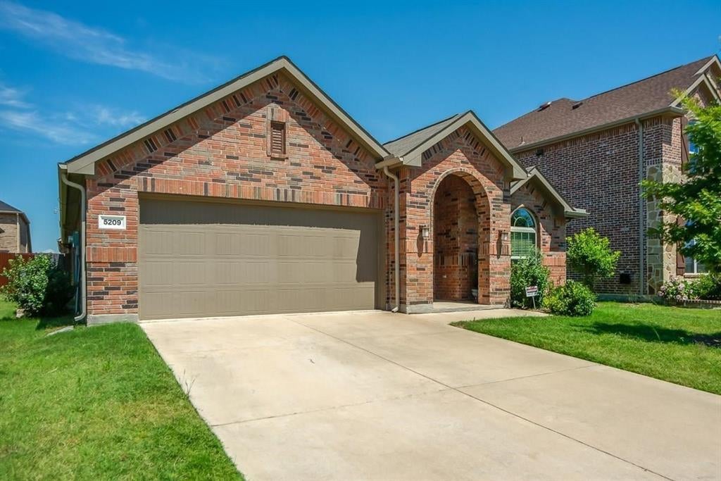 5209 Texana Drive — photo
