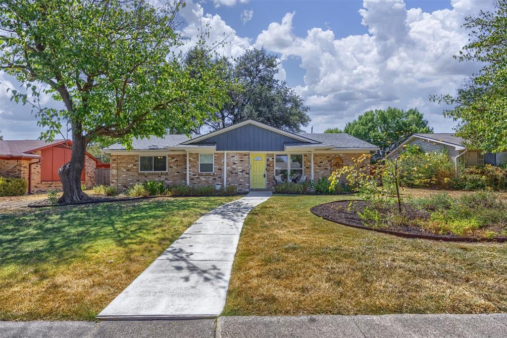 1118 Pacific Drive — photo