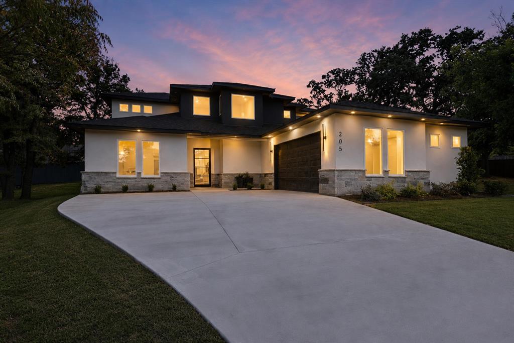205 Familia Court — photo