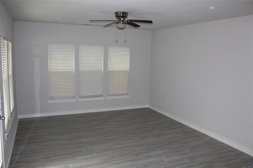 810 Dover, Pilot Point, TX 76258 — photo 3