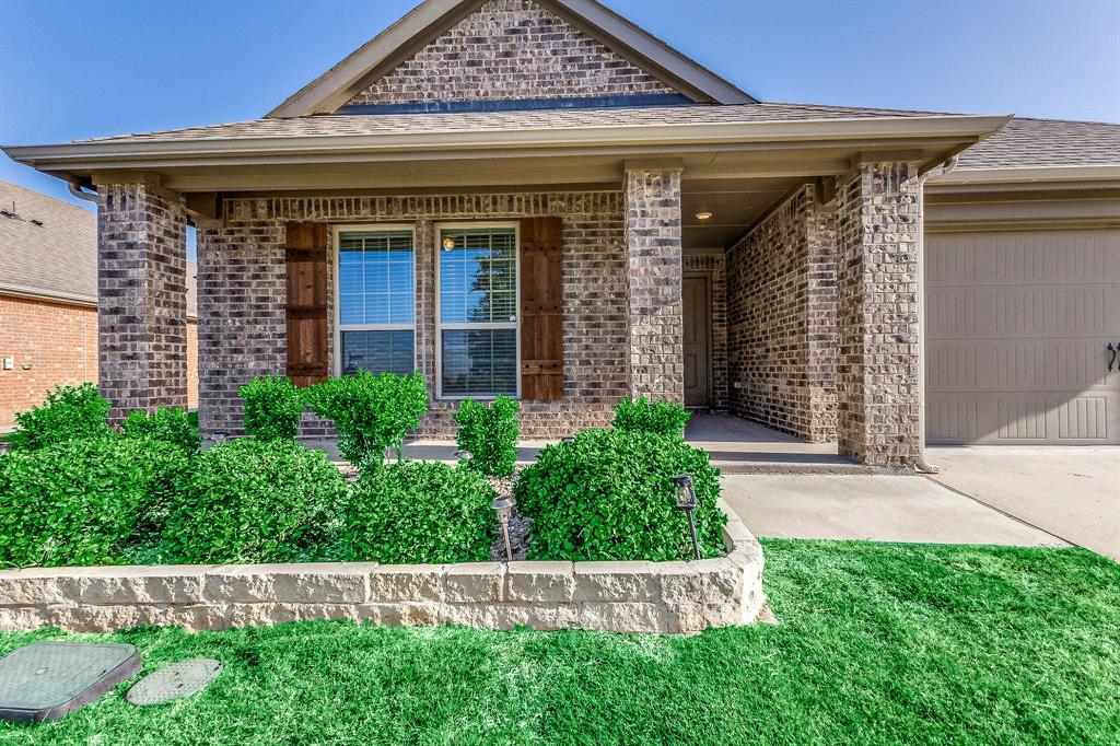 314 Gatecrest Drive — photo