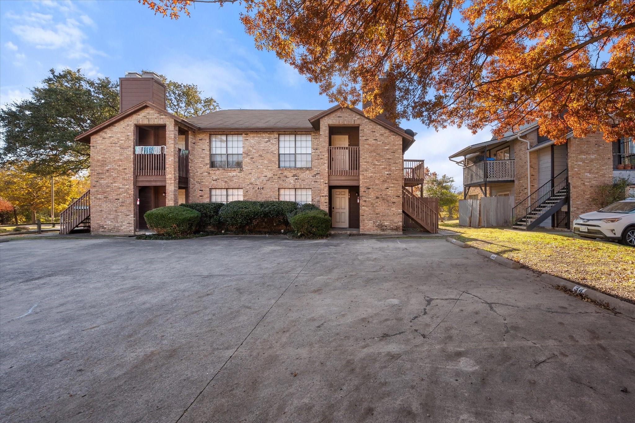 406 E Denton Drive 36 — photo