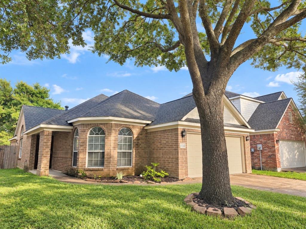 15326 Hickory Dale Street — photo