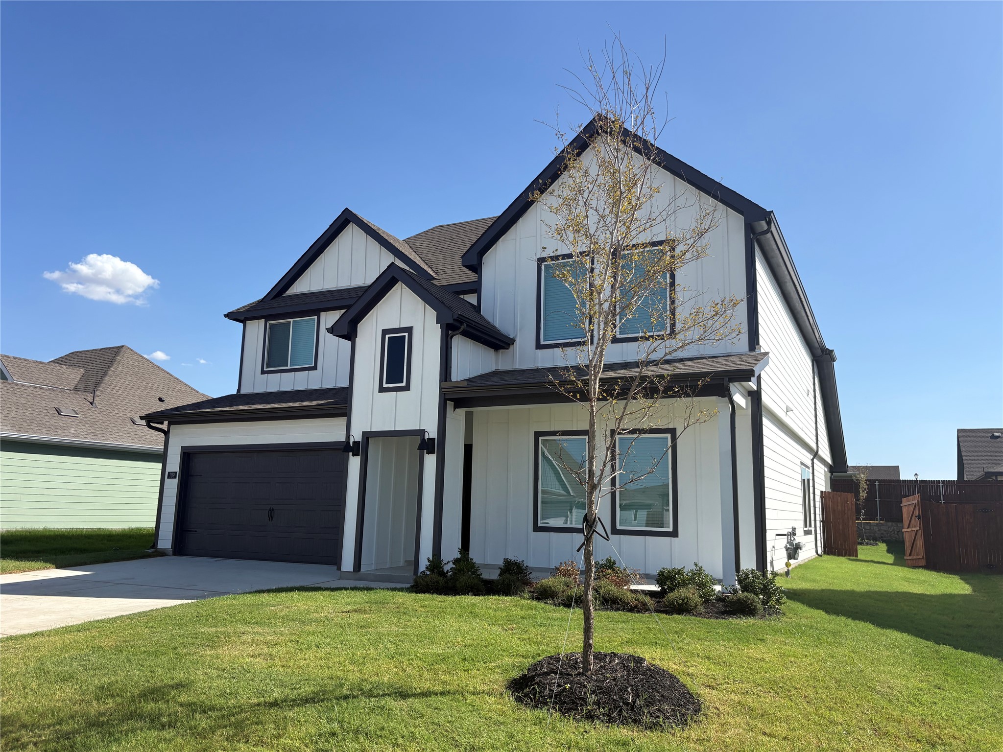 709 Sweet Pea Drive — photo