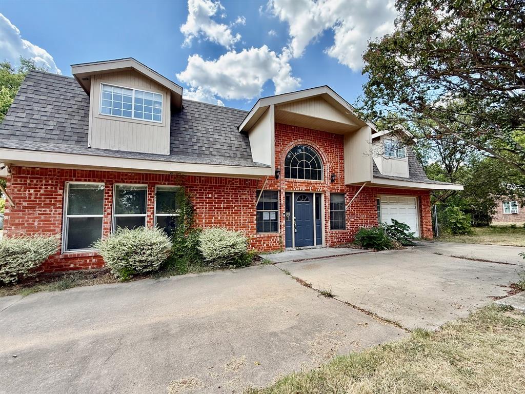 312 S Mockingbird Lane — photo