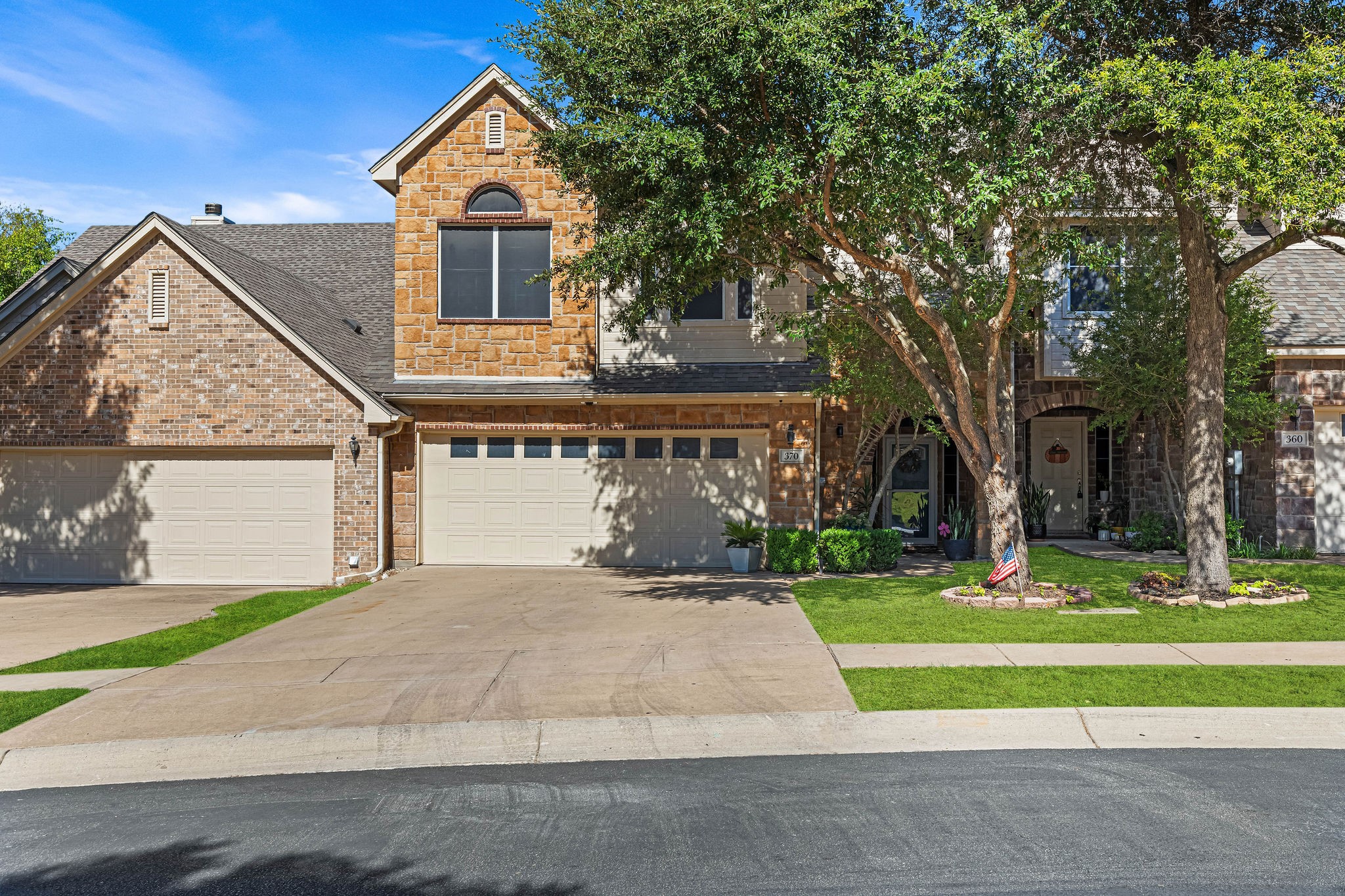 370 Greathouse Village — photo